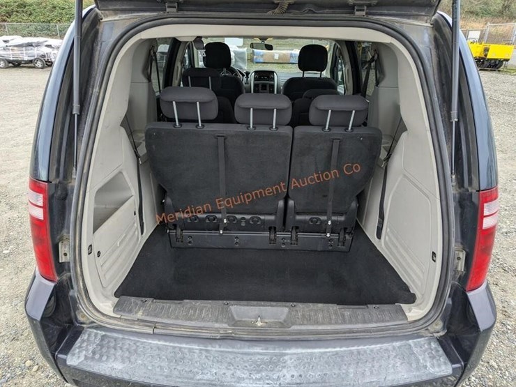 2010-dodge-caravan-se-image-25