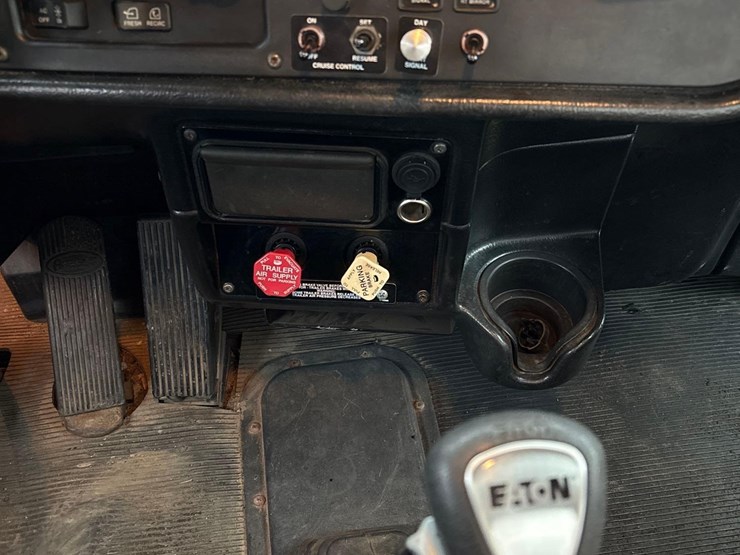 2003-peterbilt-378-image-20