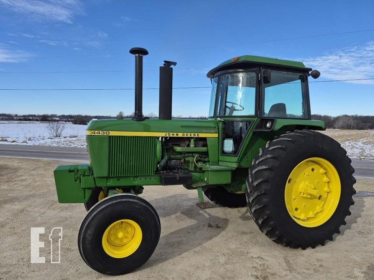 john-deere-4430-image-1