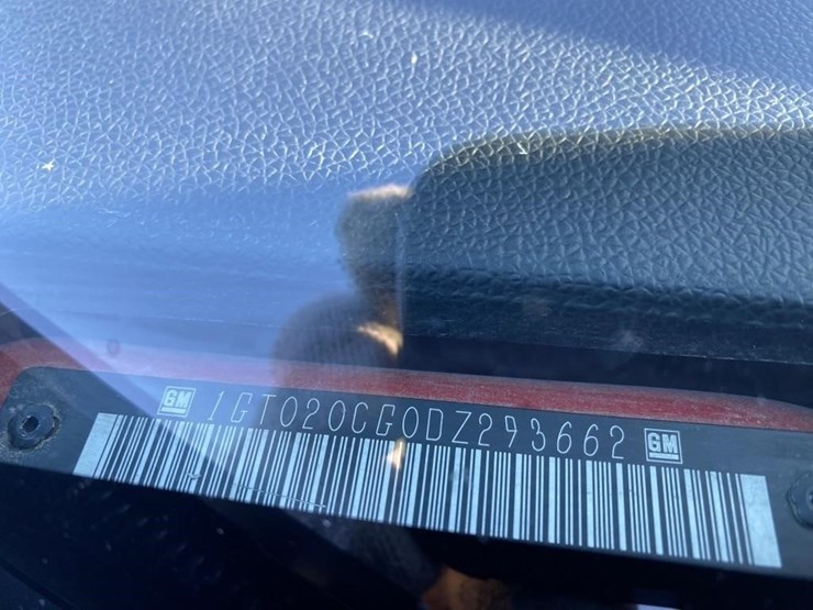 2013-gmc-2500-image-13