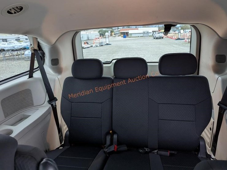 2010-dodge-caravan-se-image-23