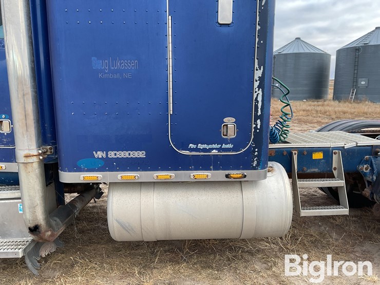 peterbilt-379-image-17