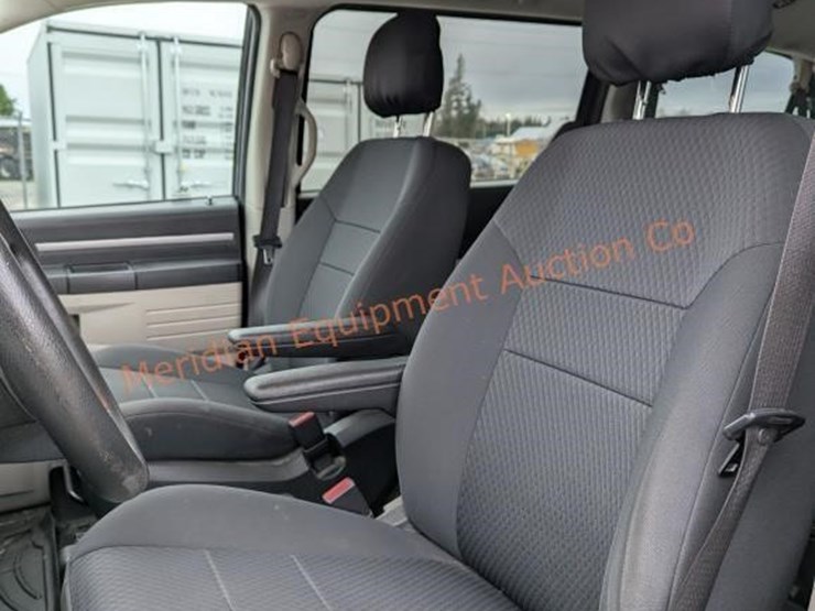 2010-dodge-caravan-se-image-12