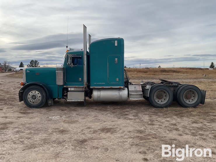 peterbilt-379-image-8
