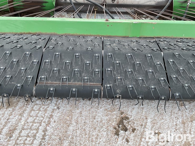 john-deere-212-image-11