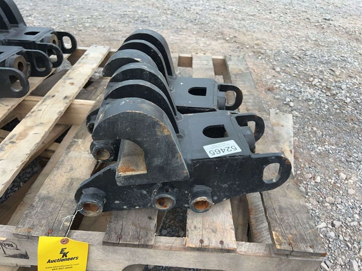 qty-(2)-30-mm-pin-excavator-coupler-image-2