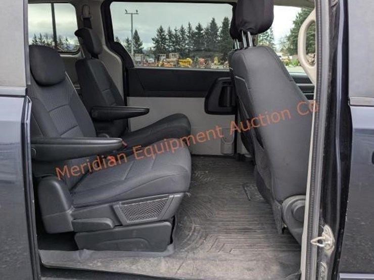 2010-dodge-caravan-se-image-27