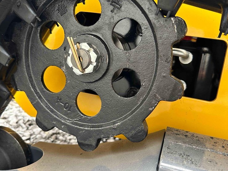 sdll60-loader-image-8