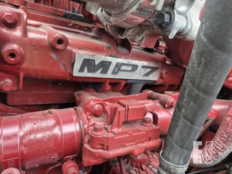 2024-mack-anthem-64t-image-26