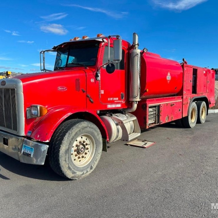2006 Peterbilt 357 Fuel and Lube Truck