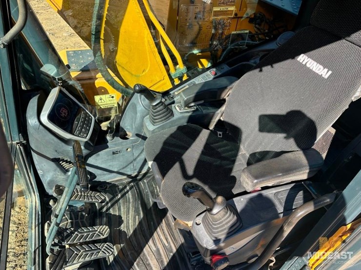 2019-hyundai-hx160l-image-34