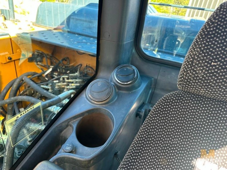 2019-hyundai-hx160l-image-36