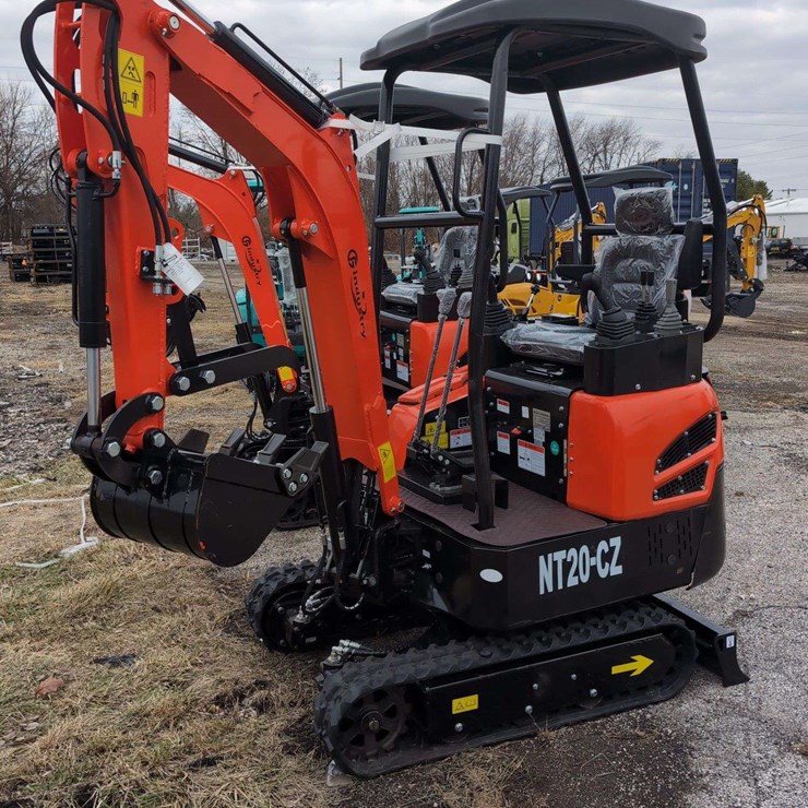 CFG Industrial Mini Excavator - NT20-CZ - RED