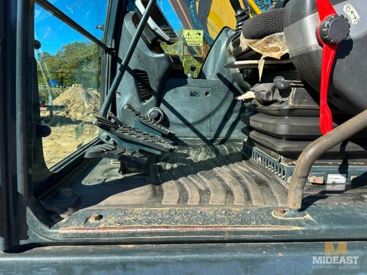 2019-hyundai-hx160l-image-33