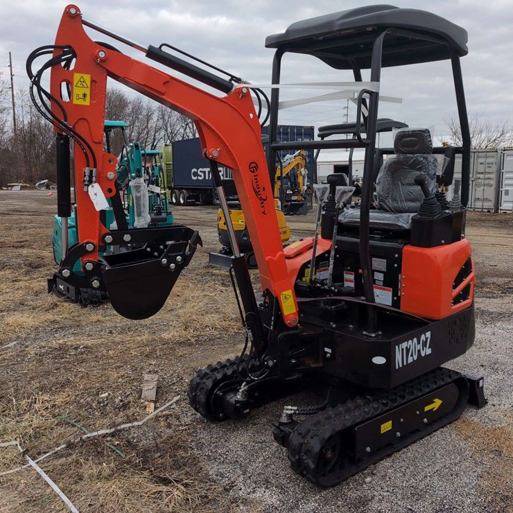 CFG Industrial Mini Excavator - NT20-CZ - RED