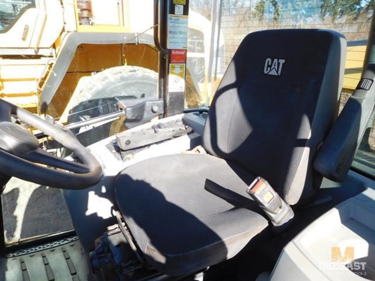 2022-caterpillar-908m-image-15