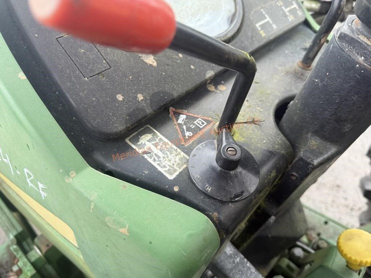 john-deere-2240-image-34