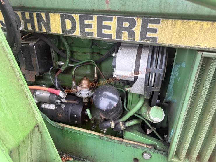 john-deere-2240-image-26