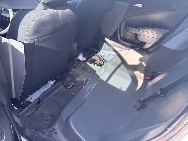 #5-•-2014-dodge-charger-image-5