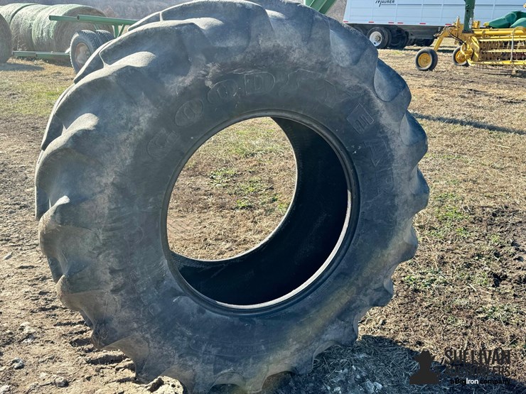 goodyear-600/65r28-tractor-tires-(bid-per-unit)-image-12