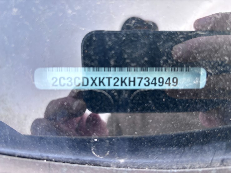 #54-•-2019-dodge-charger-image-12