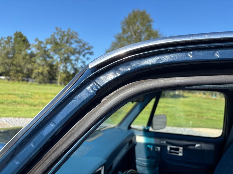 #96-•-1984-chevrolet-silverado-pickup-truck-image-43