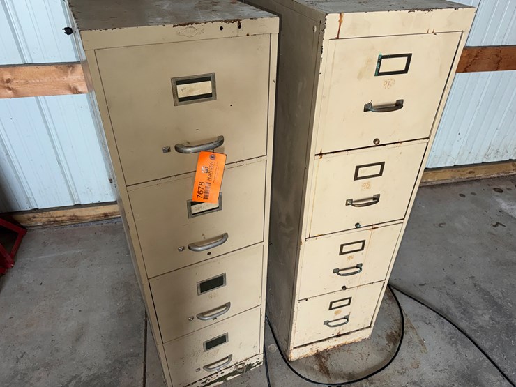#7678-•-(2)-filing-cabinets-image-2