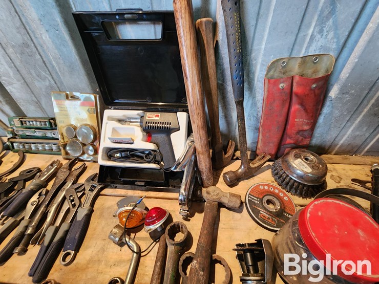 assorted-wrenches/hand-tools-image-20