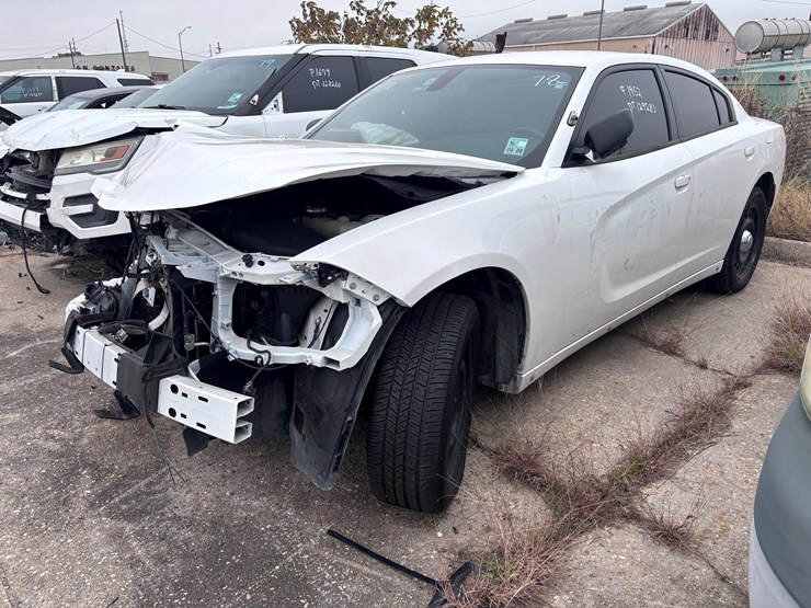 #78-•-2019-dodge-charger-image-2