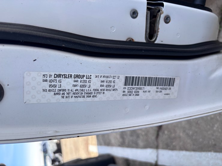 #12-•-2013-dodge-charger-image-11