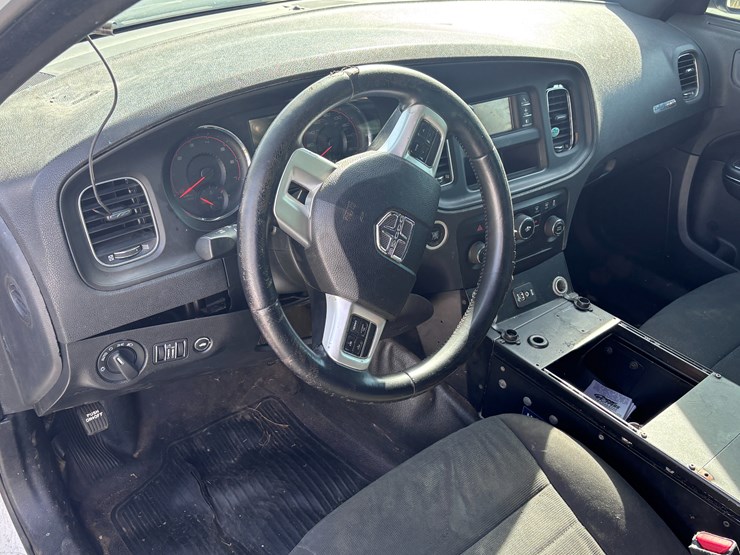 #24-•-2012-dodge-charger-image-7