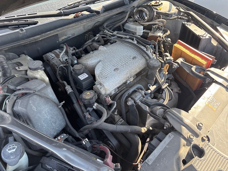 #6-•-2011-chevrolet-impala-image-13