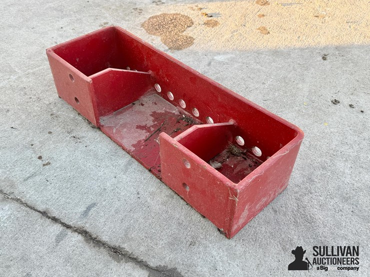 international-tractor-front-weight-bracket-image-5