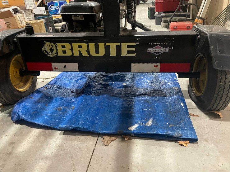 #7371-•-brute-hydraulic-log-splitter-image-9