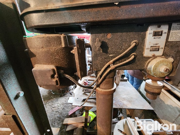 guardian-power-16-speed-heavy-duty-drill-press-image-6