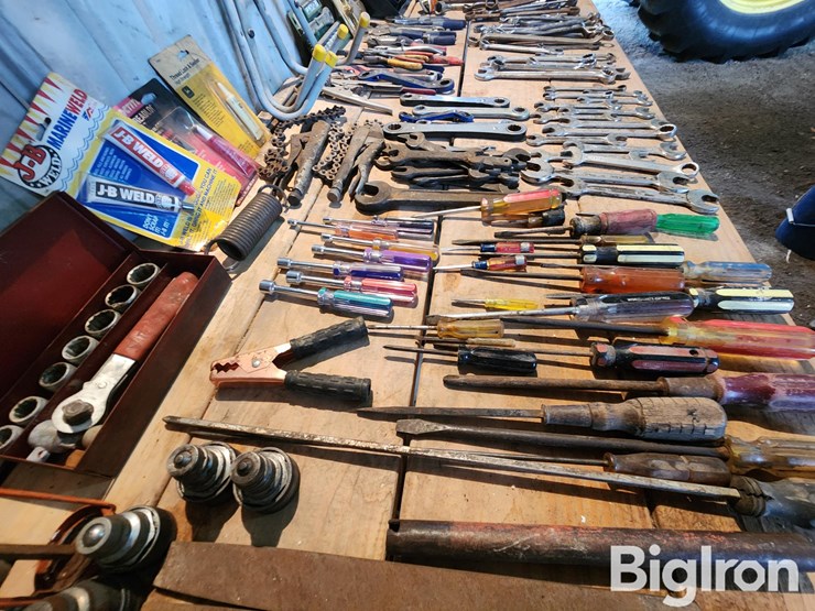 assorted-wrenches/hand-tools-image-16