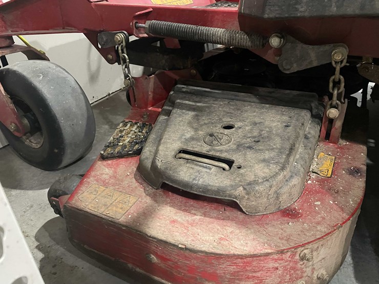 #7370-•-toro-zero-turn-mower-image-18