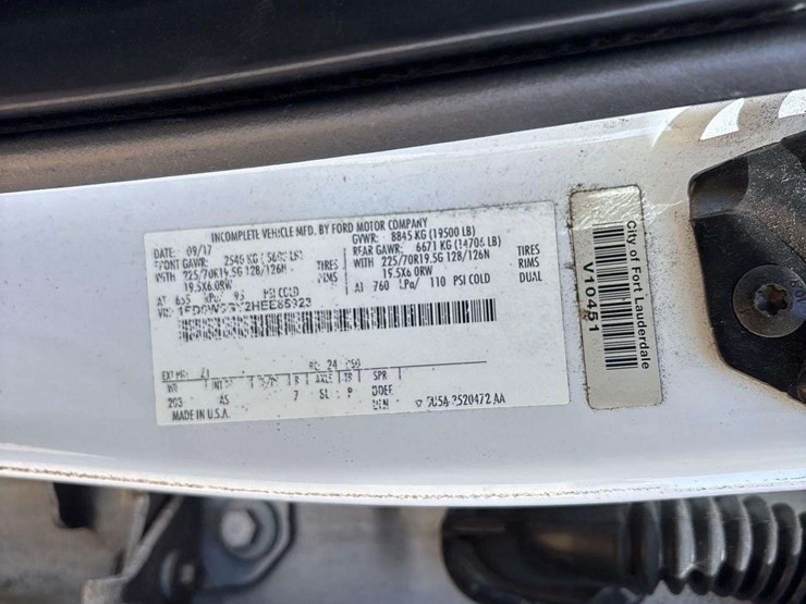 2017-ford-f550-image-5