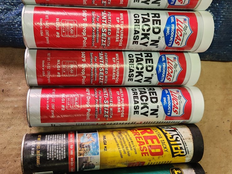 assorted-unopened-grease/filters-&-oil-image-9