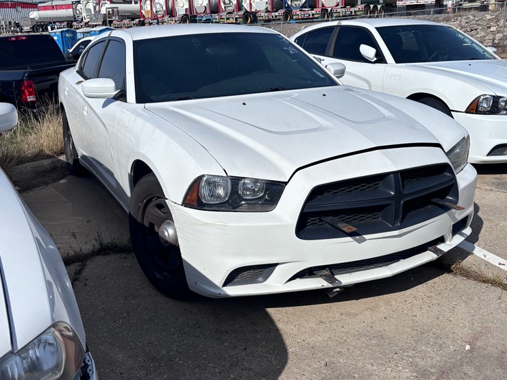 #24-•-2012-dodge-charger-image-2