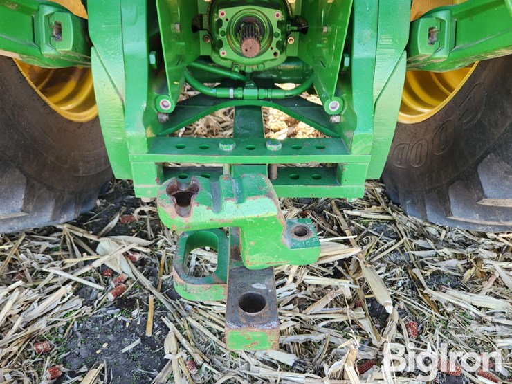 john-deere-8320-image-9