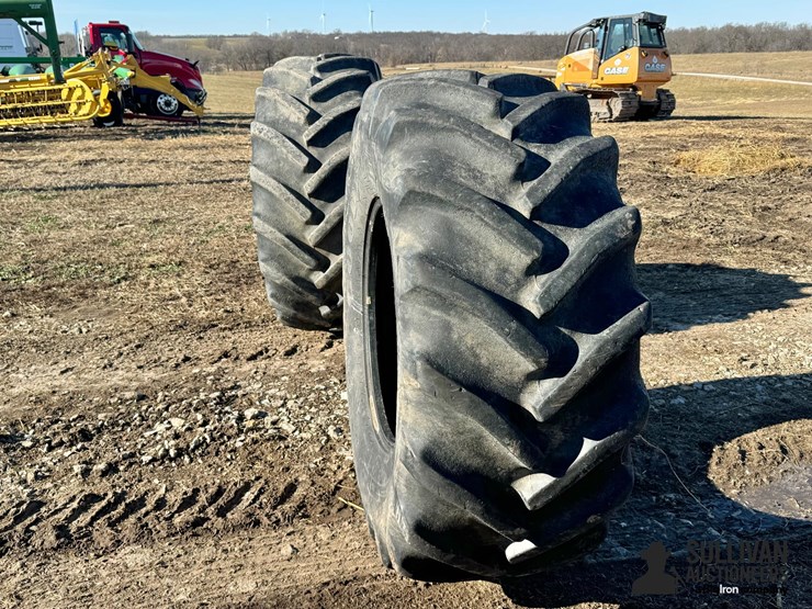 goodyear-600/65r28-tractor-tires-(bid-per-unit)-image-8