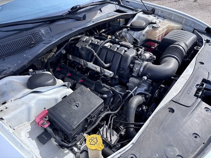 #53-•-2018-dodge-charger-image-13