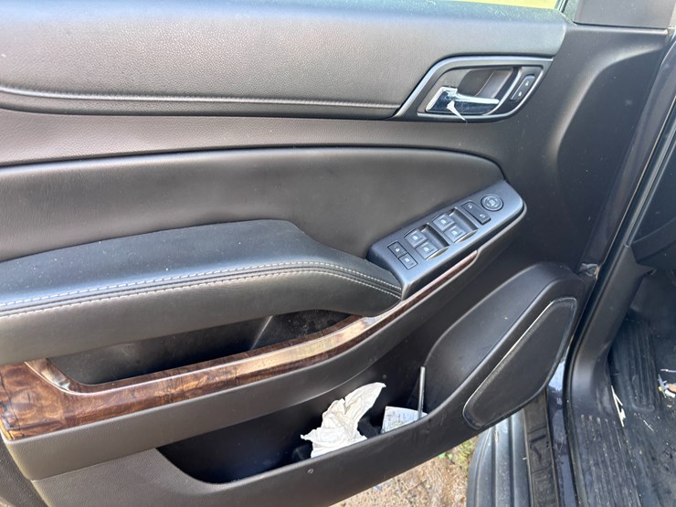 chevrolet-tahoe-image-9