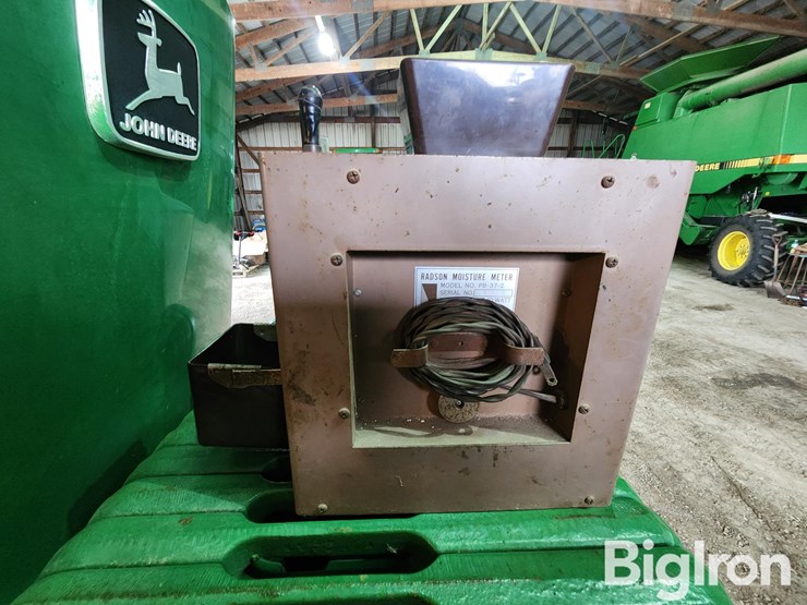 john-deere-200-image-9