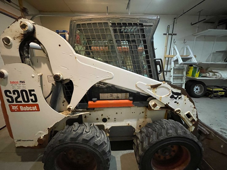 #7366-•-bobcat-compact-skid-steer-loader-image-13