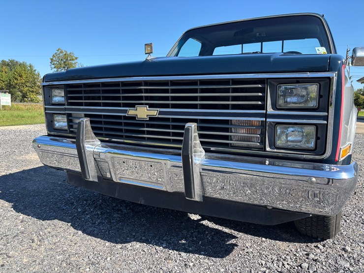 #96-•-1984-chevrolet-silverado-pickup-truck-image-17