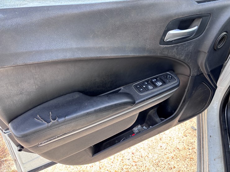 #53-•-2018-dodge-charger-image-9