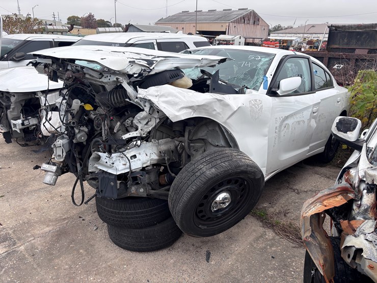 #74-•-2019-dodge-charger-image-1