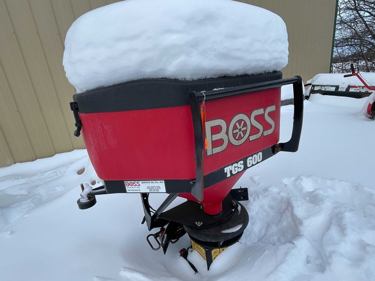 #7385-•-boss-tailgate-salt-spreader-image-2